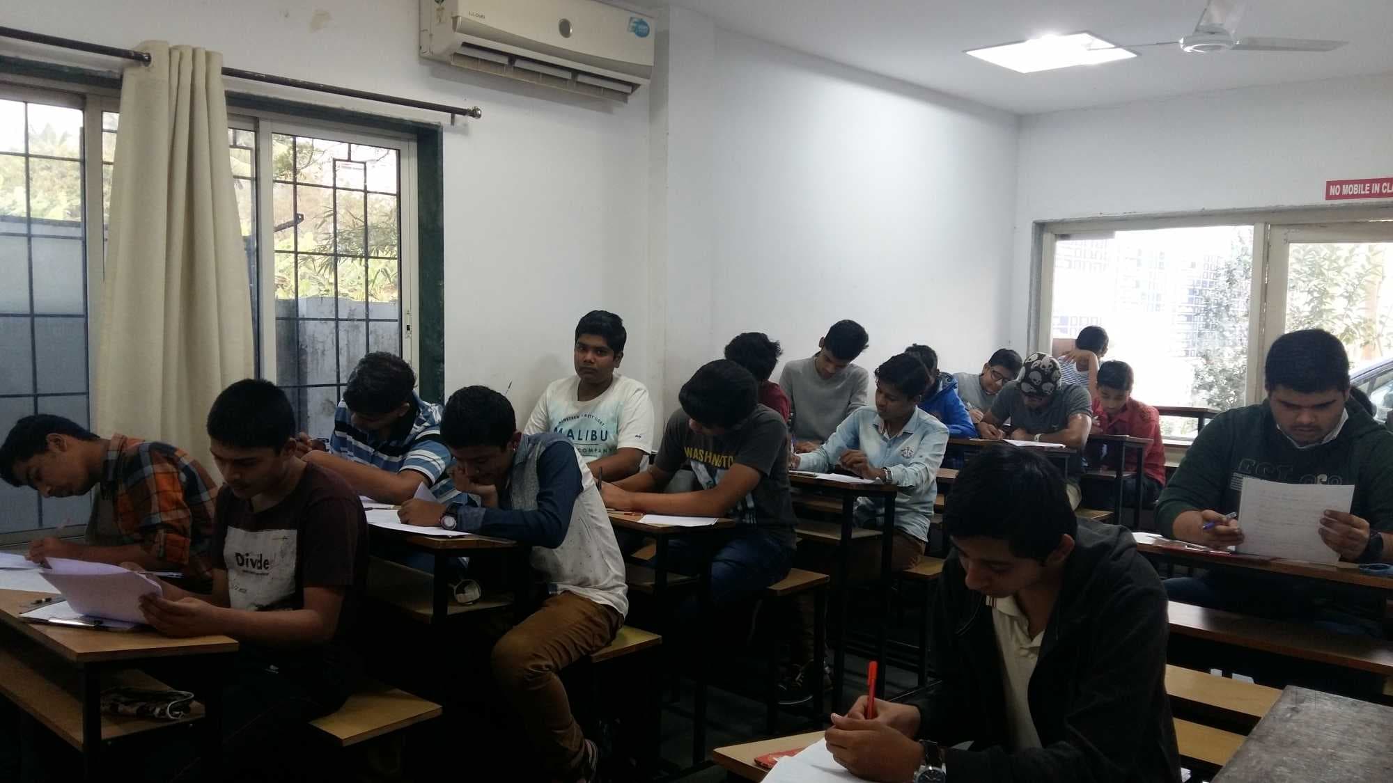 ARU COACHING CLASSES ARU COACHING CLASSES photo 1